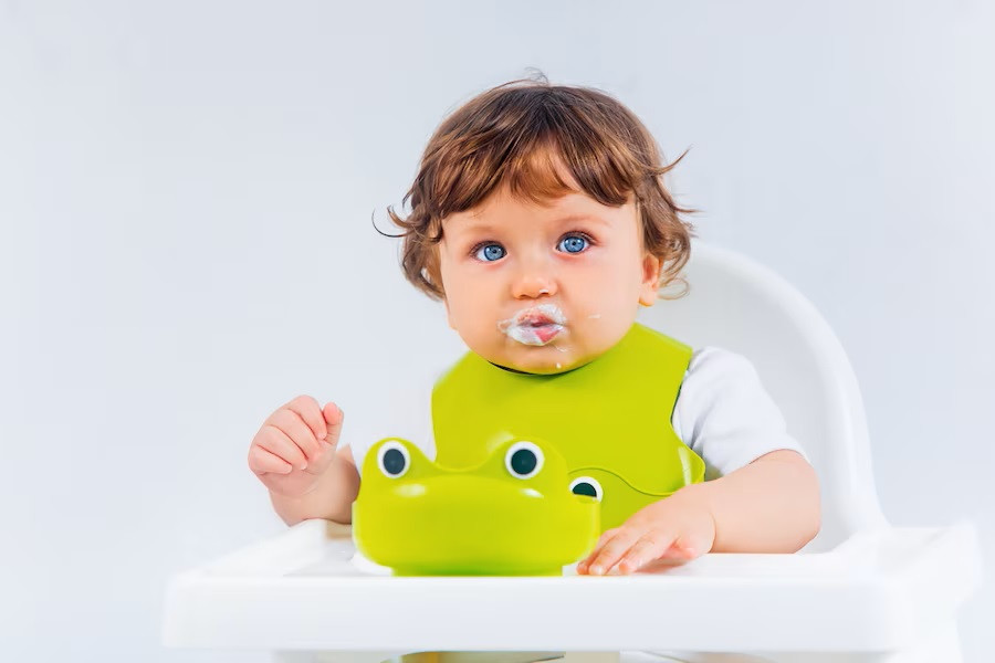 Feeding Rules Anak di Usia 1 Tahun Pertamanya