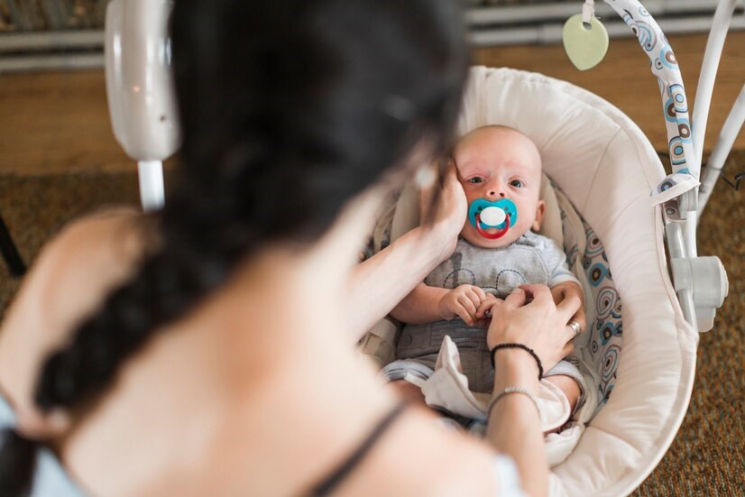Tips Jika Ingin Memberikan Empeng (Dot) Bayi