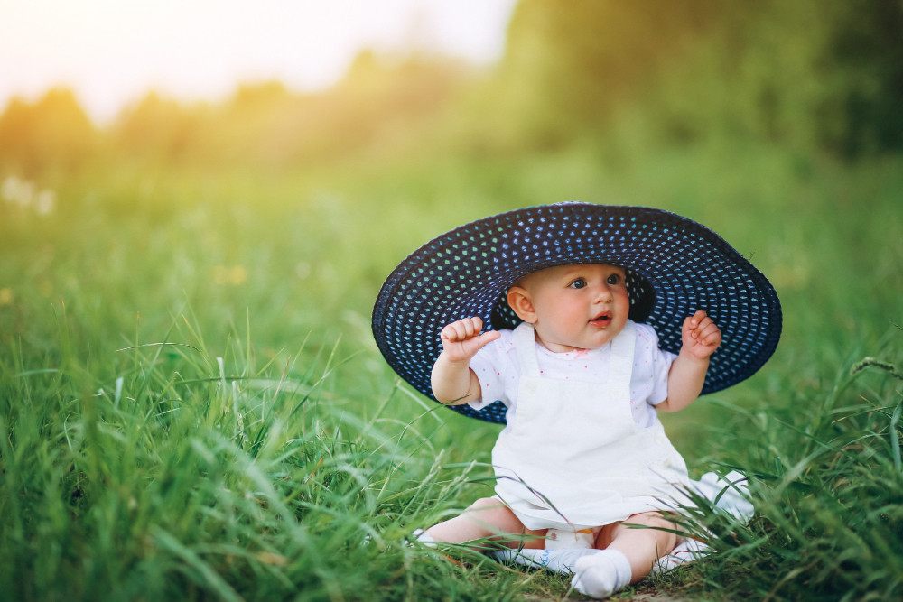 Cara Melindungi Bayi dari Paparan Sinar Matahari