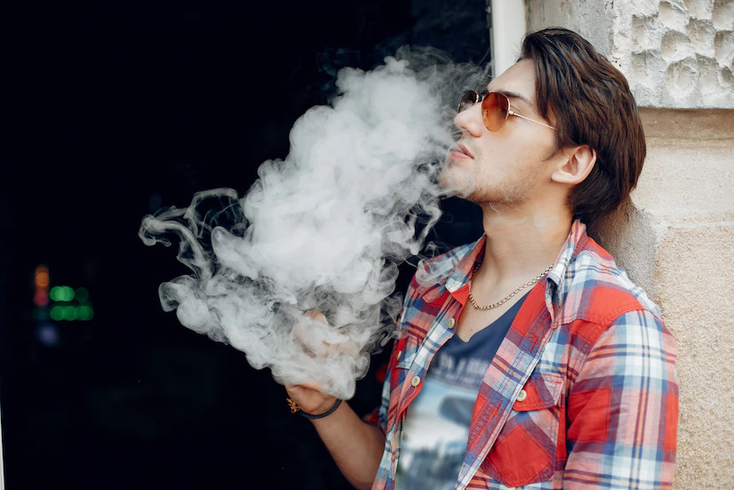 Bukan Solusi Berhenti Merokok, Vaping Juga Dapat Menyebabkan Kecanduan