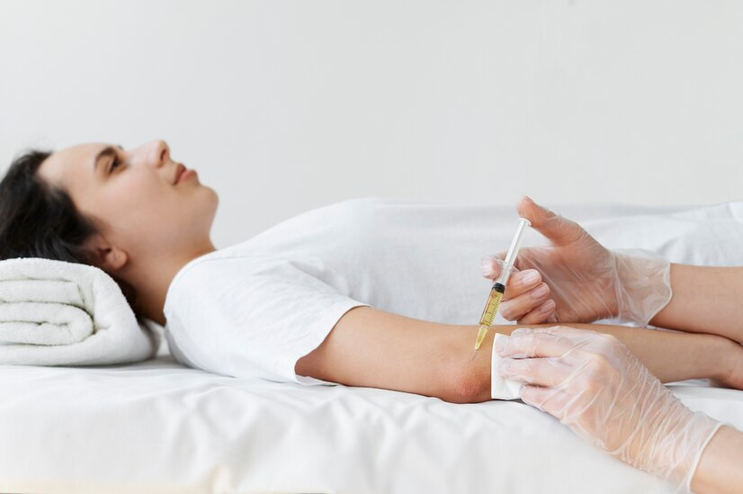 Ketahui Risiko Suntik Putih Vitamin C yang Dapat Membahayakan Tubuh