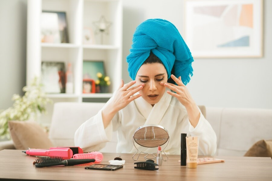 Perbedaan Antara Skincare dan Makeup