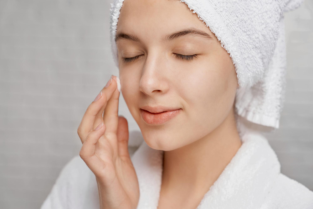 Membersihkan Kulit Wajah Berlebihan (Over Cleansing) dapat Memicu Iritasi, Kenali Tanda-Tandanya