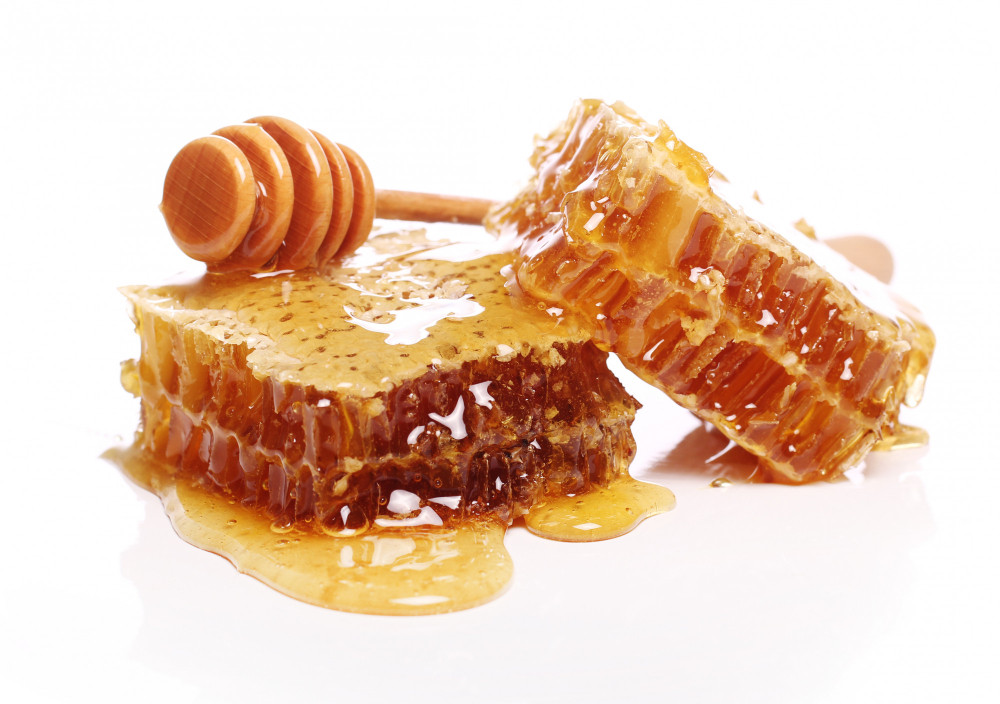 Manfaat dan Risiko Minum Madu Mentah