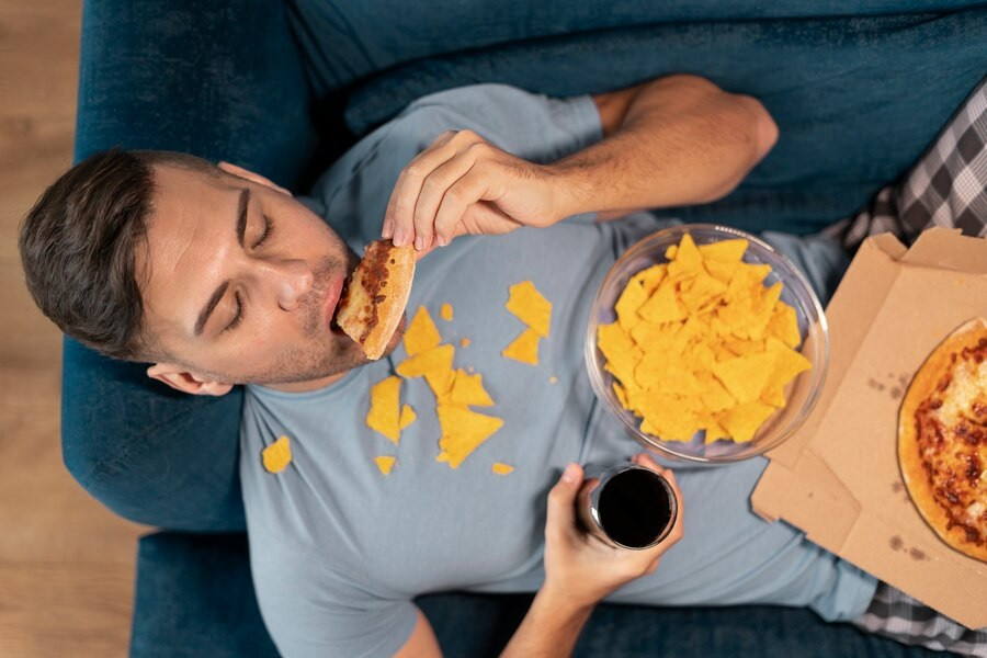 Dampak Jangka Pendek dan Jangka Panjang Mengonsumsi Junk Food