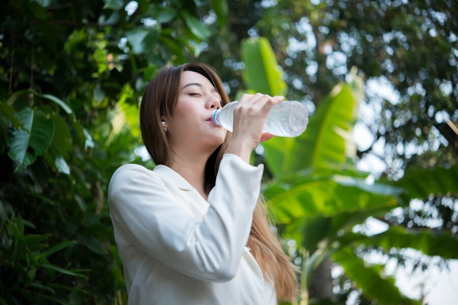 Makanan dan Minuman yang Menyegarkan Aroma Napas