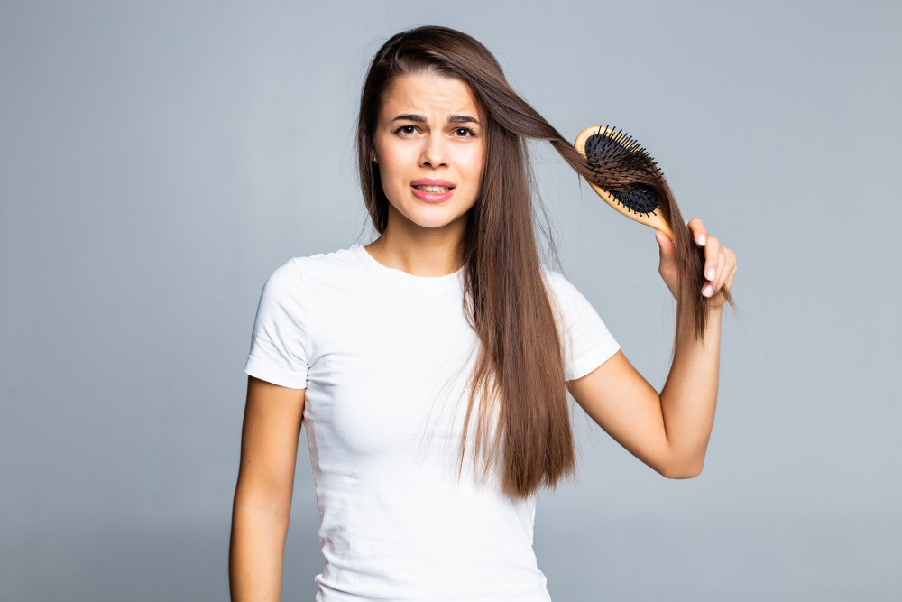 Benarkah Stres dapat Menyebabkan Rambut Rontok?
