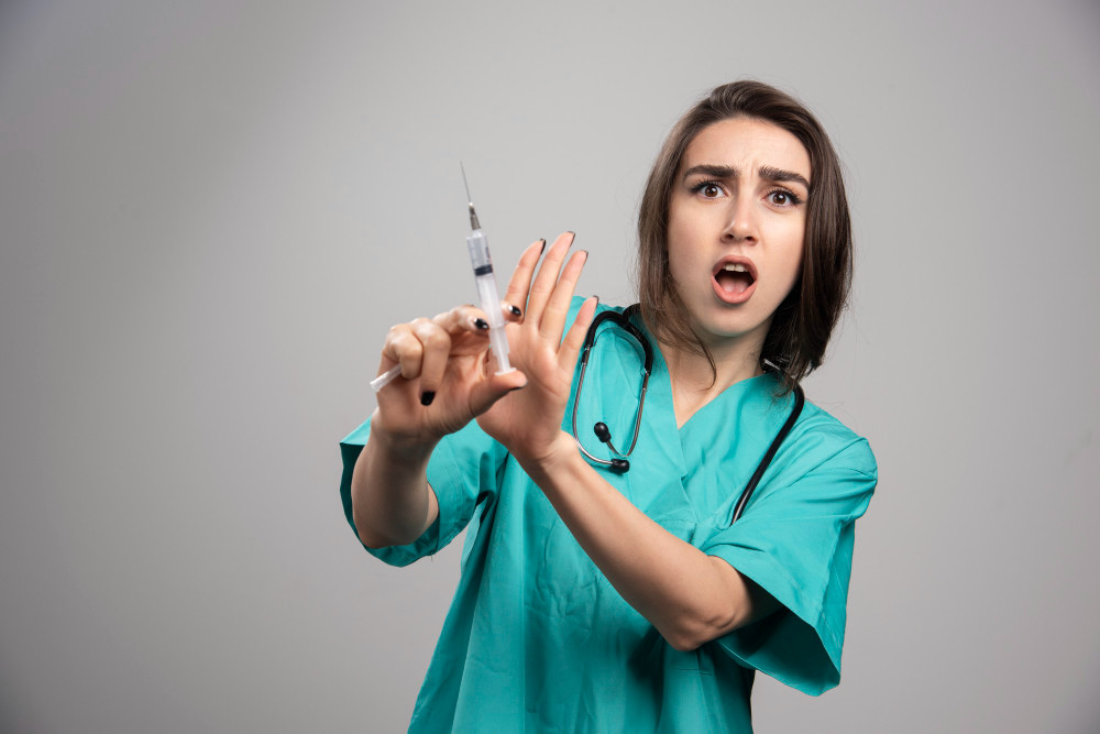 Takut Jarum Suntik (Trypanophobia) dan Cara Mengatasinya
